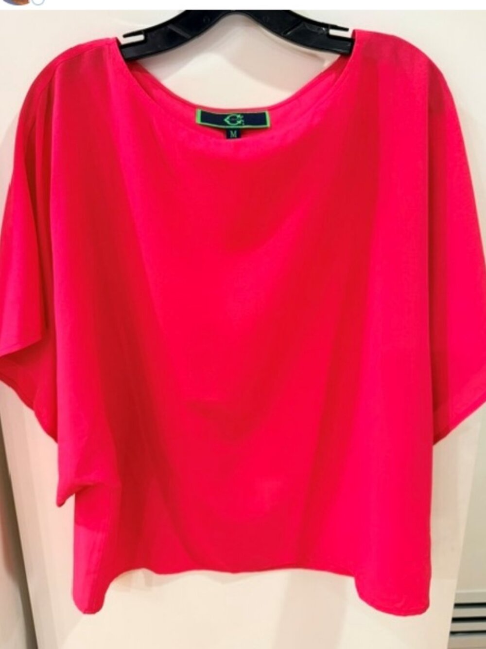 C. Wonder Flowy Top Size Medium – Hot Pink, Relaxed Fit, Lightweight